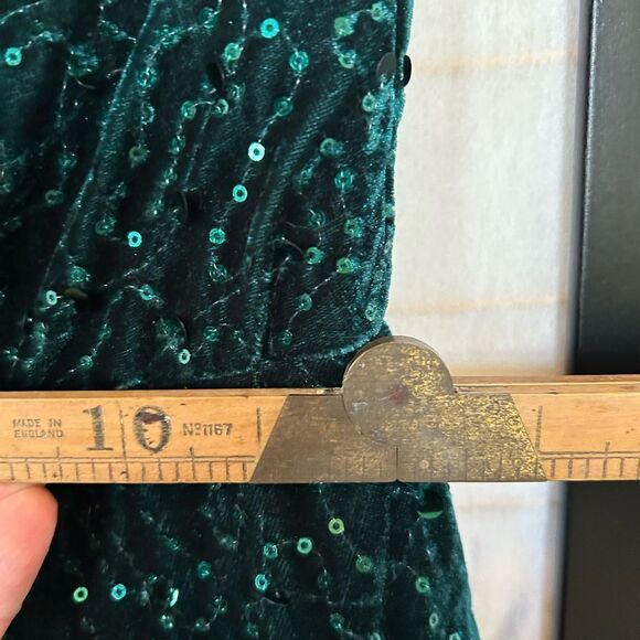 MORGAN & CO Green Velvet Sequined Off-the-Shoulder Fairy Dress 3 - Picture 14 of 15